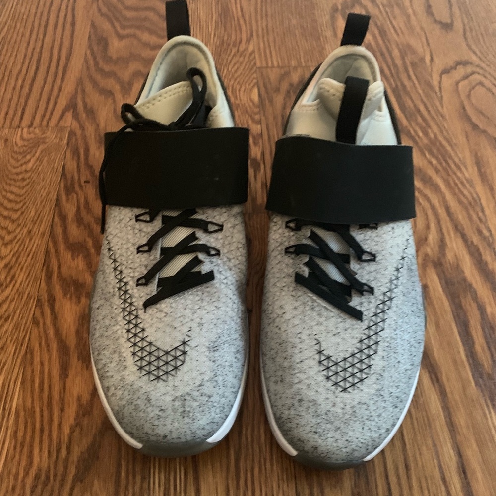 Women’s Nike trainers